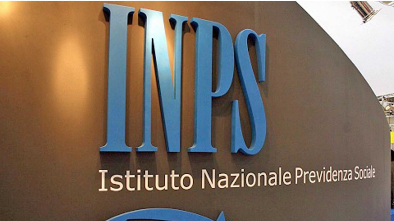 Bonus giovani, esonero per contratto tempo indeterminato